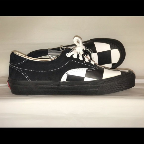 Vans Men xo Barneys New York Checkered White Black - Picture 2 of 6